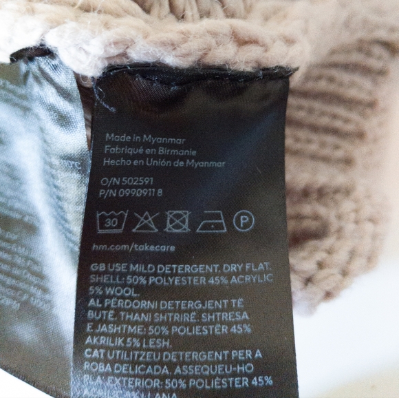 H&M High Neck Ribbed Sweater Size Small - Picture 4 of 7